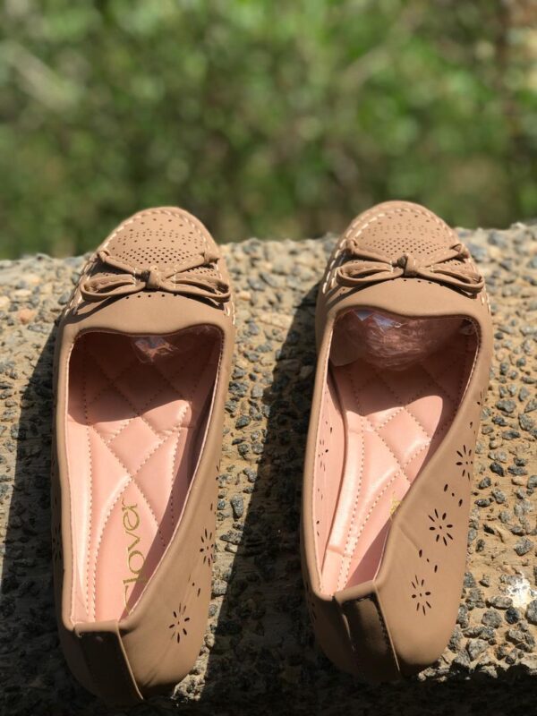 Flat Shoe